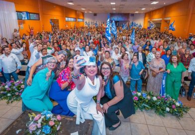 Recibe Edith Aguilar respaldo de mujeres líderes de Mulegé en abarrotado acto