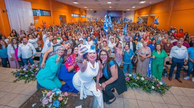 Recibe Edith Aguilar respaldo de mujeres líderes de Mulegé en abarrotado acto