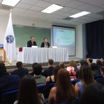 Embajador de la Unión Europea en México imparte conversatorio sobre sostenibilidad y relaciones económicas en la UABCS