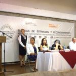 Reconoce Gobierno del Estado a personal administrativo al servicio de la educación en BCS